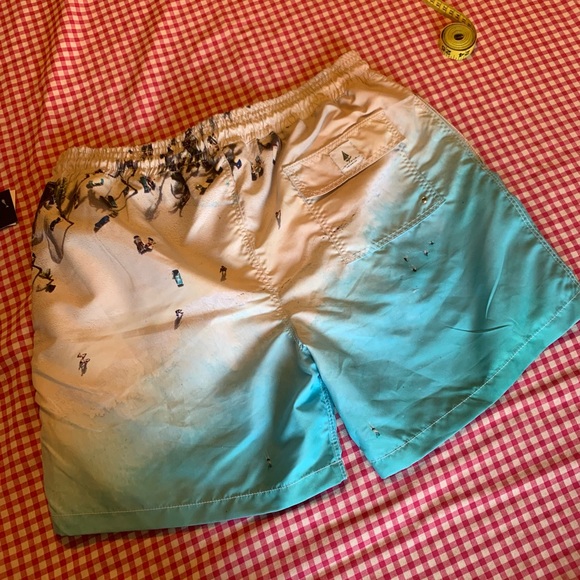 Velero Swim Trunks - Picture 4 of 7